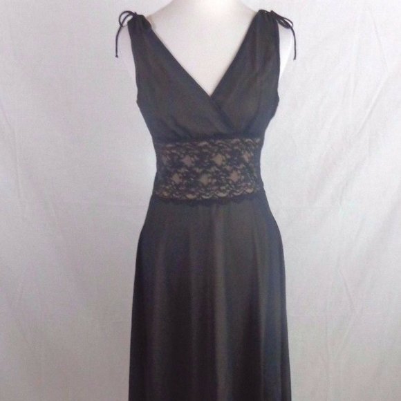 DRESSBARN COLLECTION Dresses & Skirts - Dress Barn Collection Size 4 Black Lace Trim